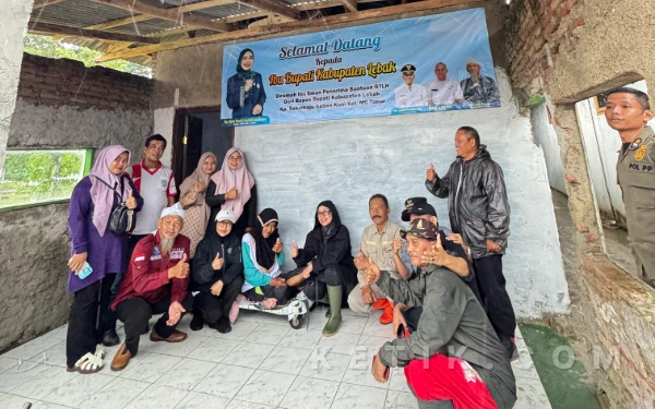 Thumbnail Berita - Wakili Bupati Lebak, Ketua TP PKK Laksanakan Sejumlah Aksi Sosial di Akhir Pekan