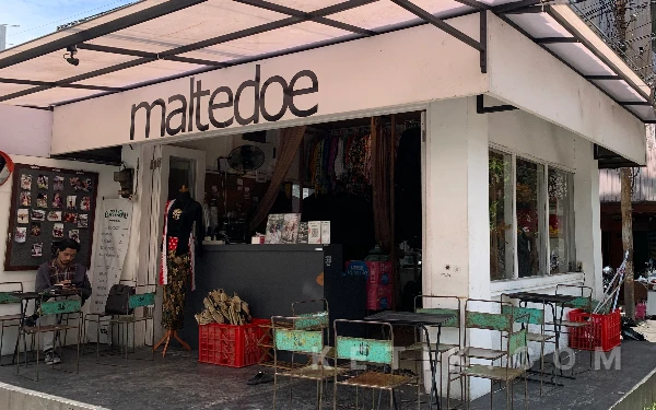 Thumbnail Berita - Mau Foto Estetik ala Malang Tempo Dulu? Cek Maltedoe, Tempat Sewa Kostum Klasik di Kayutangan