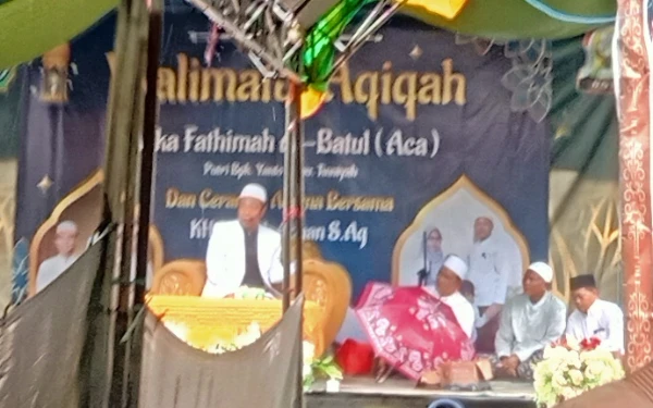 Thumbnail Berita - KH Musleh Adnan Muballigh Kondang Pamekasan Bagikan Kiat Sukses Mendidik Anak