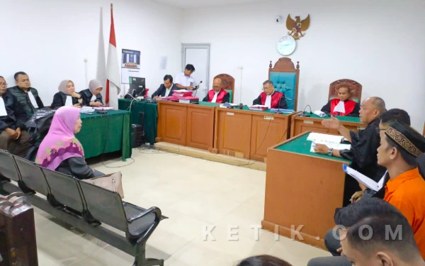 Thumbnail Saksi Ahli di PN Palembang: Sopir Batubara Bukan Pelaku Ilegal Mining, Jangan Dijadikan Tumbal