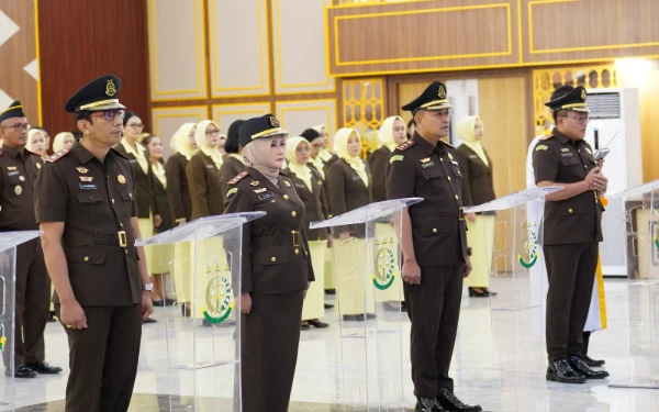 Thumbnail Regenerasi Strategis Adhyaksa Sumsel, Ini List Lima Kajari Baru Resmi Mengemban Amanah