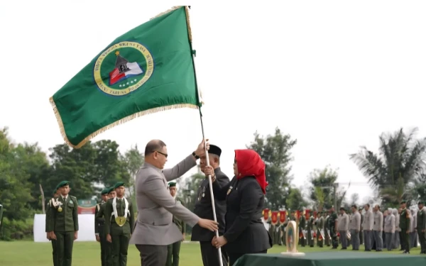 Thumbnail Berita - Kepala SMAN 5 Taruna Brawijaya Berganti, Simak Pesan Kadisdik Jatim Saat Pimpin Sertijab