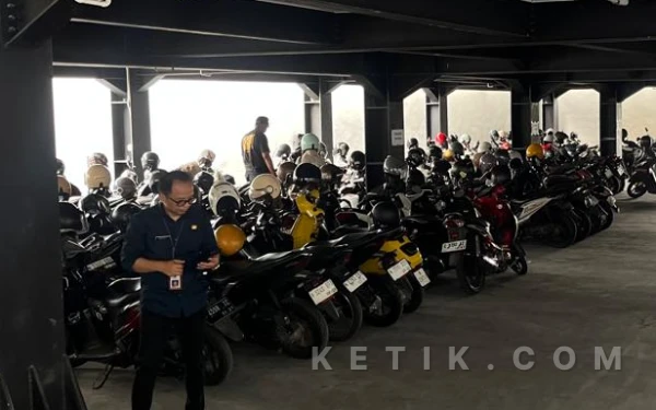 Thumbnail Berita - Sosialisasi Selesai, Perputaran Kendaraan di Gedung Parkir Kayutangan Tembus 1.000 Unit Saat Weekend