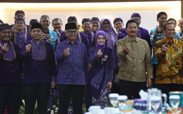 Thumbnail Berita - Perkuat Kolaborasi Pembangunan, Pemkot Madiun dan Kediri Teken Kontrak Kerja Sama