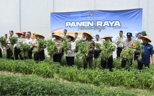Thumbnail Berita - Lapas Batam Sukseskan Panen Raya Serentak Pemasyarakatan,