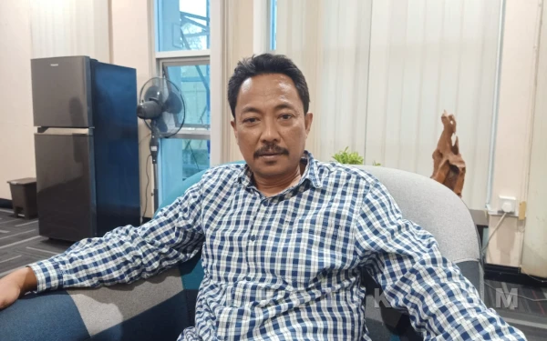 Thumbnail Berita - Berawal dari Dorongan Pacar, Dahlan Hariyadi Kini Sukses Pimpin BRI Cabang Sampang