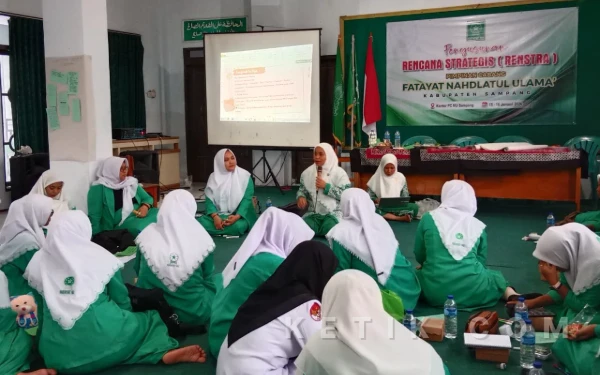 Thumbnail Berita - PC Fatayat NU Sampang Gelar Renstra, Prioritaskan Pengkaderan dan Pemberdayaan Ekonomi