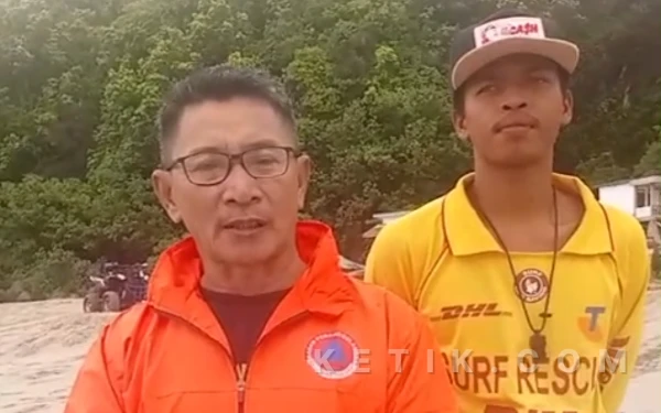 Thumbnail Wisatawan Terseret Ombak di Pantai Goa Langir Sawarna, Satu Orang Masih Dalam Pencarian