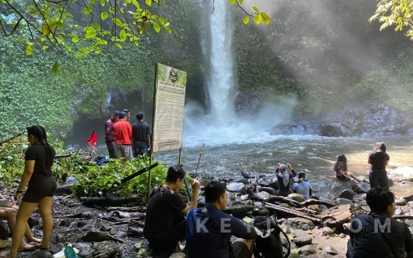 Thumbnail Pesona Coban Srikandi Malang, Keindahan Air Terjun di Balik Treking Menantang