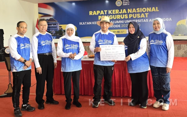 Gandeng IKA Unair, Kwarda Jatim Salurkan Rp500 Juta untuk Mahasiswa Terdampak Bencana Aceh-Sumatera