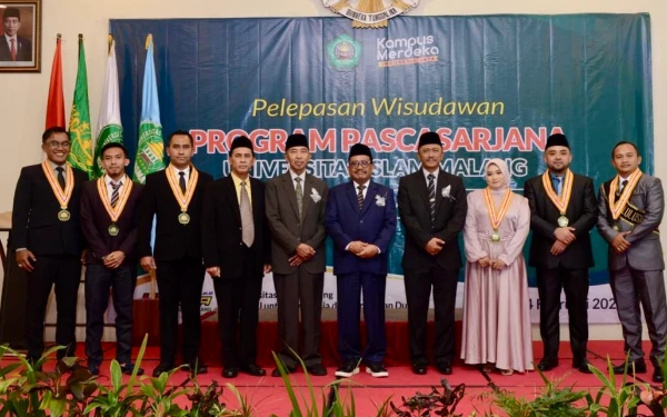 Thumbnail Berita - Bangga Jadi Alumni Unisma, Wawali Batu Heli Suyanto: Budaya Diskusi Kampus Membentuk Karakter Saya