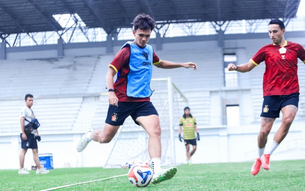 Thumbnail Berita - Tingkatkan Ketajaman Serangan, Persik Kediri Bidik Striker Asing