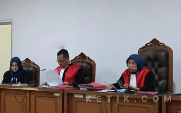 Thumbnail Sekongkol dengan Makelar, Oknum Karyawan Perusahaan Finance di Palembang Palsukan Ratusan Kontrak Kredit