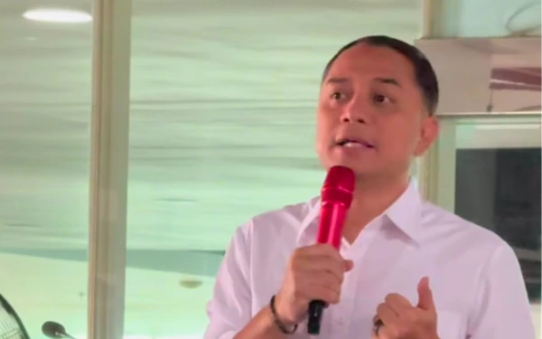 Thumbnail Pemkot Surabaya Pangkas Beasiswa Pemuda Tangguh, Eri Cahyadi Ungkap Alasannya