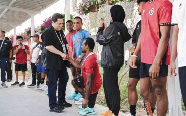 Thumbnail Berita - Prabowo Titip Salam, Nurfendi Persembahkan Emas Perdana Indonesia di ASEAN Para Games
