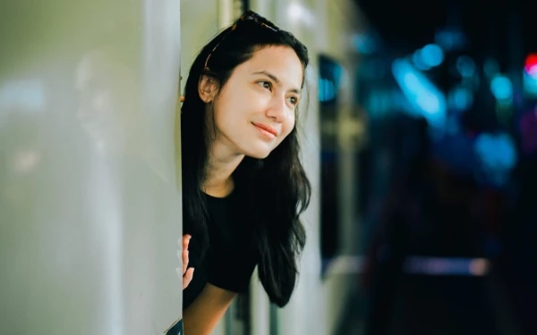 Thumbnail Pevita Pearce Gabung 5 cm: Revolusi Hati, Balik Jadi Dinda?