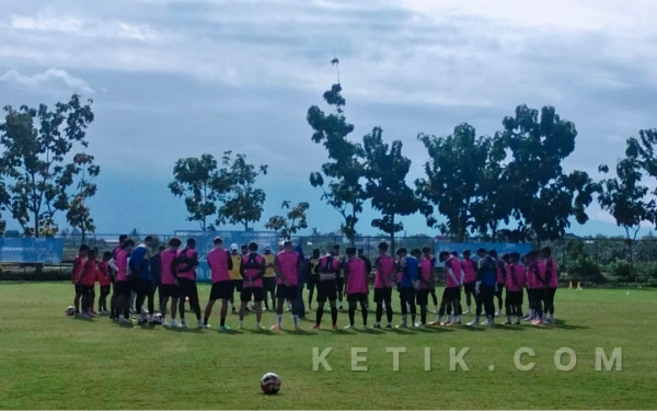 Thumbnail Jaga Warisan Kuncoro Jadi Tambahan Motivasi Arema FC pada Putaran Kedua BRI Super League 2025/2026