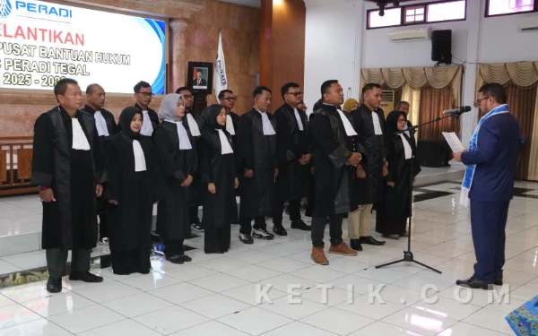 Thumbnail Berita - Dwi Hendra Saputra Pimpin Pusat Bantuan Hukum DPC Peradi Tegal 2025-2028, Wali Kota Minta Sinergi Maksimal