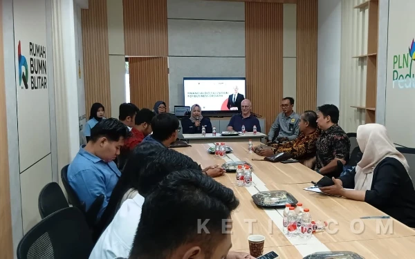 Thumbnail Berita - Rumah BUMN Blitar Dorong Pengusaha Melek Digital, Bidik Pasar Global