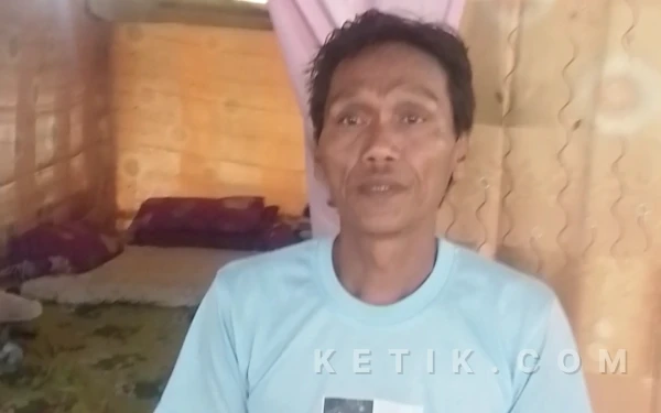 Nestapa Keluarga Sopari di Brebes, Tinggal di Bekas Kandang Kambing Berdinding Bambu Lapuk