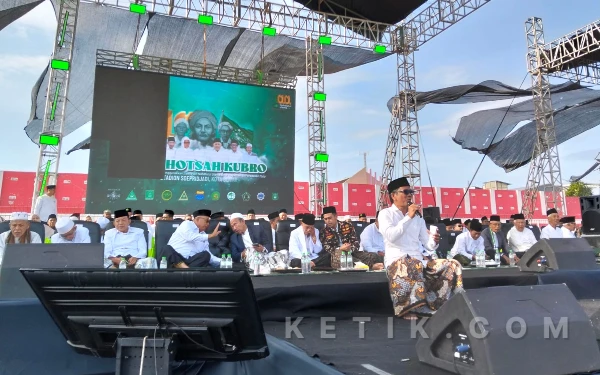 Ribuan Nahdliyin Padati Stadion Supriadi Blitar, Istighosah Jadi Ikhtiar Jaga Negeri di Awal 2026