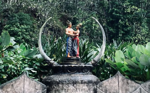 Thumbnail Berita - Estetik dan Asri, Taman Kemesraan Pujon di Kabupaten Malang Ramai Diburu Wisatawan