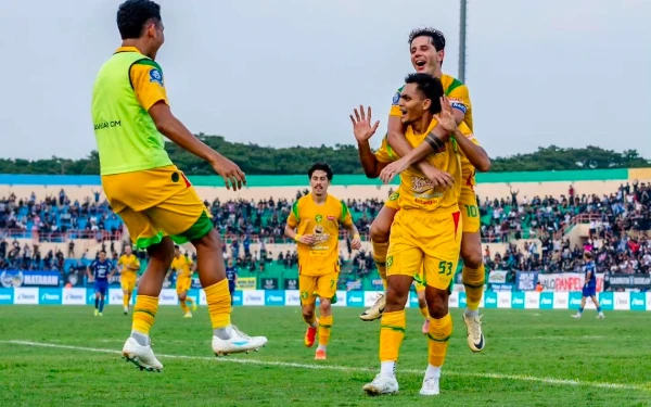 Thumbnail Cetak Gol Solo Run, Bernardo Tavares Beri Julukan Maradona Buat Rian