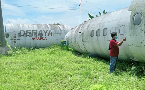 Thumbnail Berita - Misteri Rangka Pesawat di Halaman Rumah Warga Kertosari Mojokerto, Disebut Calon Wisata Edukasi