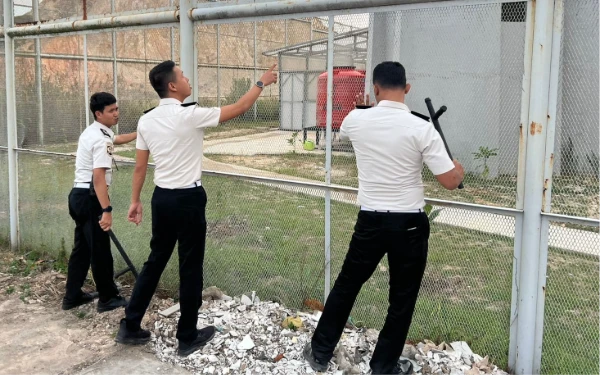 Thumbnail Berita - Ka. KPR Rutan Kelas IIA Batam Ajak Jajaran Laksanakan Kontrol Brandgang, Deteksi Dini Gangguan Kamtib