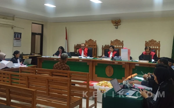 Thumbnail Berita - Siasat ‘Tolong Bantu Ibu’ di Meja Bulak Senthe Terungkap