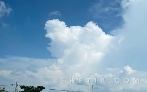 Thumbnail BMKG: Cuaca Kota Mataram 29 Januari 2026 Diprakirakan Cerah Berawan, Cimahi Berawan