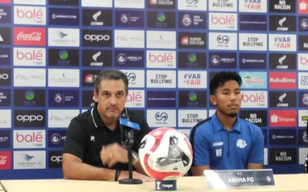 Thumbnail Berita - Arema FC Akui Berburu Pemain Belakang di Bursa Transfer Paruh Musim, Bidik Rio Fahmi?