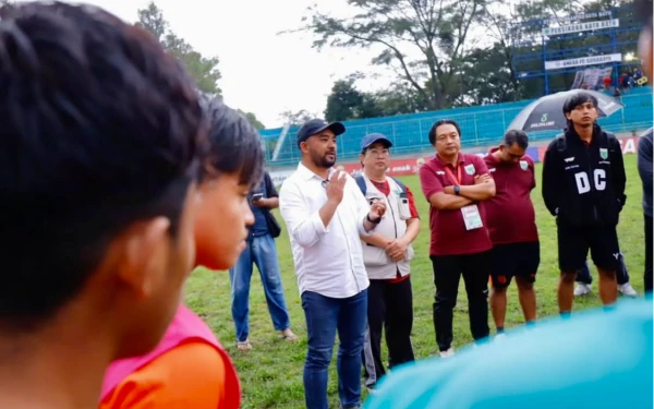 Thumbnail Berita - Hadapi Lawan Berpengalaman, Heli Suyanto Minta Persikoba Kota Batu Tampil Berani di 8 Besar Liga 4 Jatim