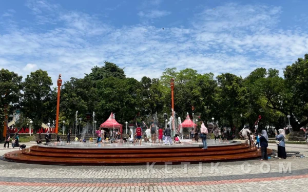Thumbnail Berita - Alun-alun Merdeka Kota Malang Dibuka 24 Jam, DLH Siapkan Keamanan dan Perawatan