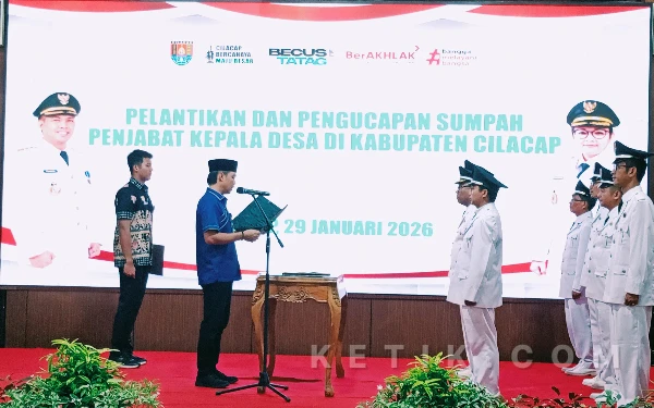 Thumbnail Berita - Lantik 7 Penjabat Kepala Desa, Ini Pesan Bupati Cilacap
