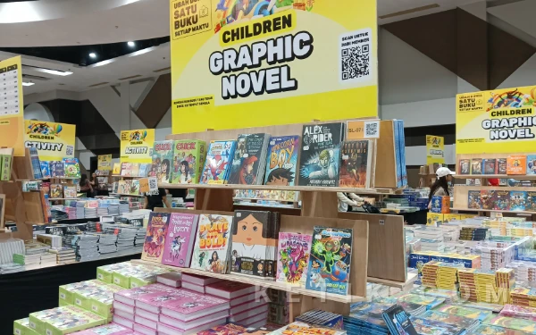 Thumbnail Berita - BBW Surabaya Hari Kedua: Antrean Lebih Kondusif & Buku Anak Jadi Primadona!