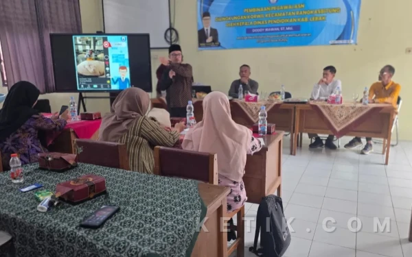 Thumbnail Berita - Kadisdik Lebak Jelaskan Filosofi Program “Getol Berseri” dalam Pembinaan ASN