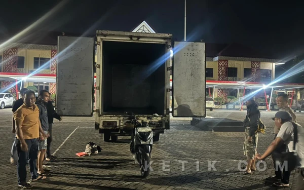 Thumbnail Berita - Truk Bermuatan Sepeda Motor Curian Ditangkap Satreskrim Polres Situbondo