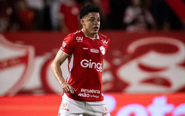 Thumbnail Berita - Walisson Maia, Bek Brasil yang Dikabarkan Bakal Bergabung dengan Arema FC