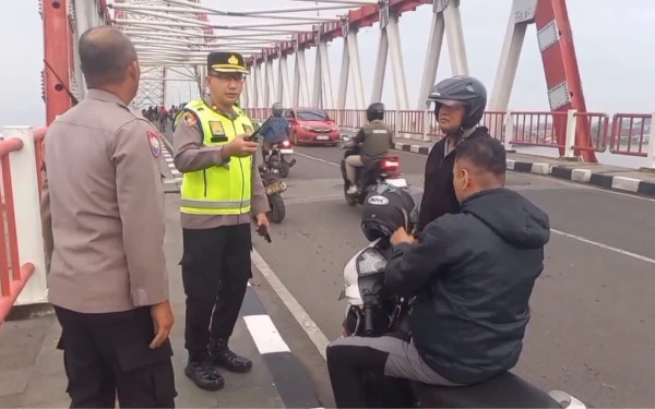 Thumbnail Berita - Aksi Pencurian Kabel Lampu Jalan di Musi VI Gagal, Pelaku Lompat ke Sungai