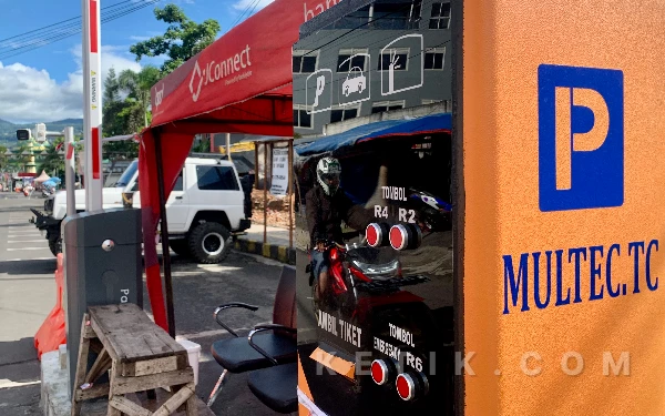 Thumbnail Berita - Terpasang Sejak 2025, Gate Parkir Elektronik Alun-Alun Kota Batu Masih Belum Berfungsi