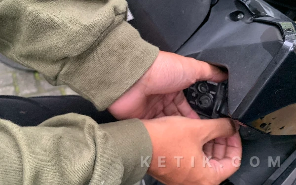 Thumbnail Berita - Tak Pakai Kunci T, Ini Modus Manual Pelaku Curanmor yang Dibekuk Resmob Polres Batu