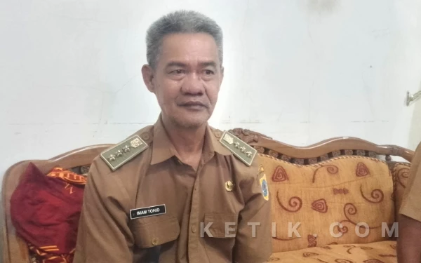 Thumbnail Berita - Akselerasi Program Bupati, Camat Wanasari di Brebes Instruksikan Desa Fokus ‘Mberesi Sampah’ pada 2026