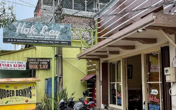 Thumbnail Berita - Berburu Sarapan Khas Malang, Ini 3 Kuliner Pagi Favorit di Sekitar Alun-alun Merdeka Kota Malang