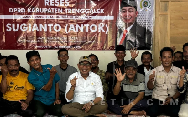 Thumbnail Berita - Gelar Reses, Anggota DPRD Trenggalek Sugianto Disambati Sejumlah Persoalan