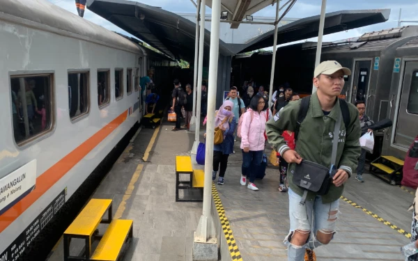 Thumbnail Info Penting Penumpang KAI! Pindah Titik Naik ke Stasiun Malang Kota Lama Selama Mujahadah Kubro 1 Abad NU