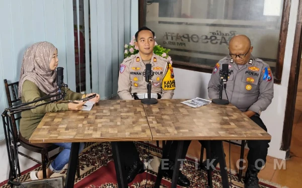 Thumbnail Berita - Lewat Dialog, Satlantas Bondowoso Gaungkan Keselamatan Jalan di Operasi Semeru 2026