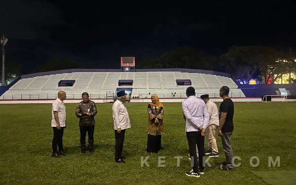 Thumbnail Berita - H-3 Mujahadah Kubro 1 Abad NU, Gubernur Khofifah Tinjau Kesiapan Stadion Gajayana