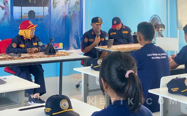 Thumbnail Berita - Damkar Halsel Beri Materi dan Simulasi Kebakaran untuk Pelajar