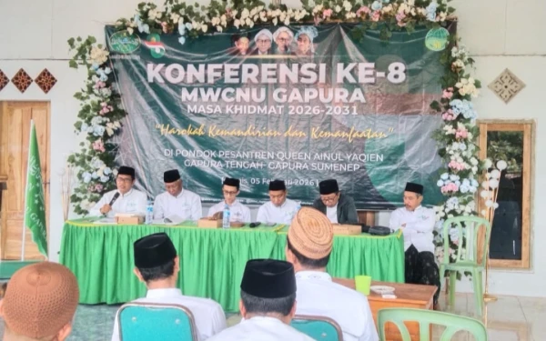 Thumbnail Berita - KH Hadiri Bishri dan KH Moh Alwi Pimpin MWC NU Gapura Lima Tahun ke Depan